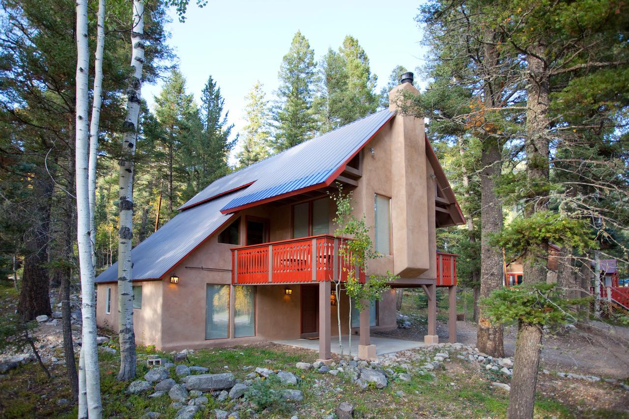 Cottam'S Lodge By Alpine Village Suites Taos Ski Valley Exterior photo